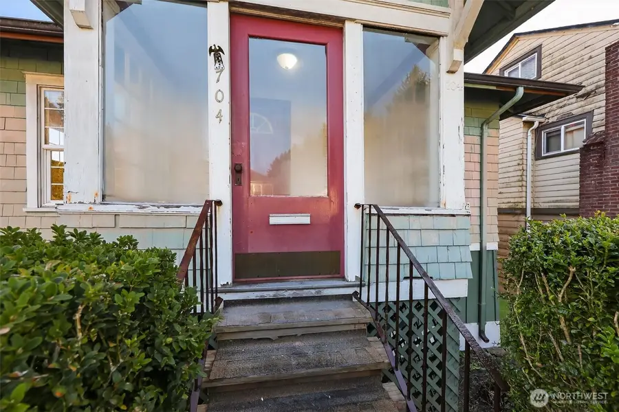 704 Lincoln Street, Hoquiam, WA 98550 - #2