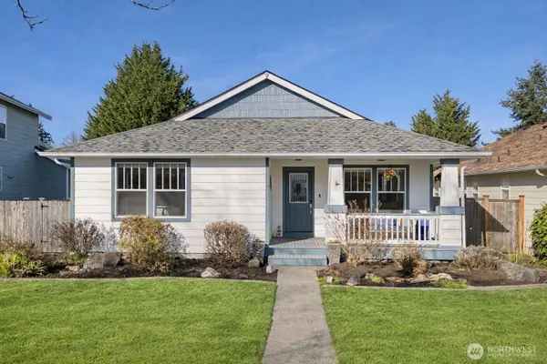 2253 Mcdonald Avenue, Dupont, WA 98327