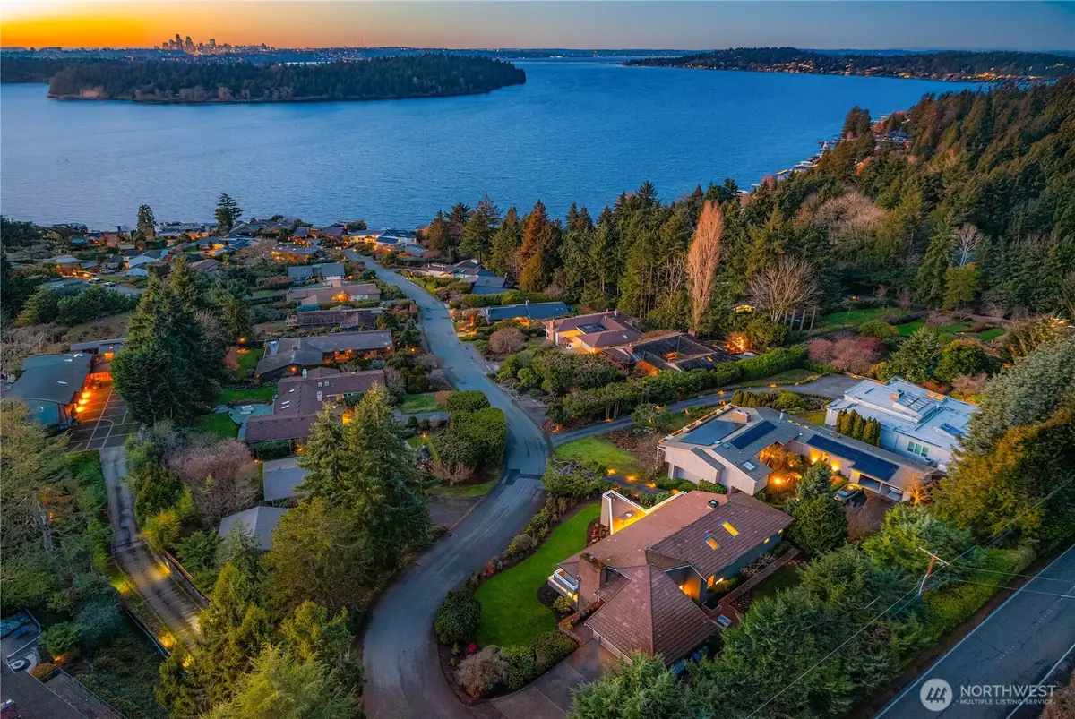 7580 SE 71st Street, Mercer Island, WA 98040 - #1