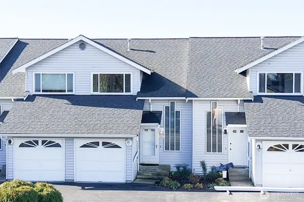 1061 Peace Portal Dr #6, Blaine, WA 98230