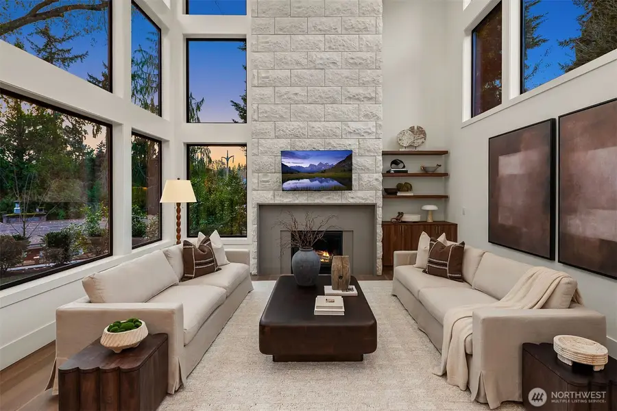 822 91st Avenue Ne, Bellevue, WA 98004 - #3