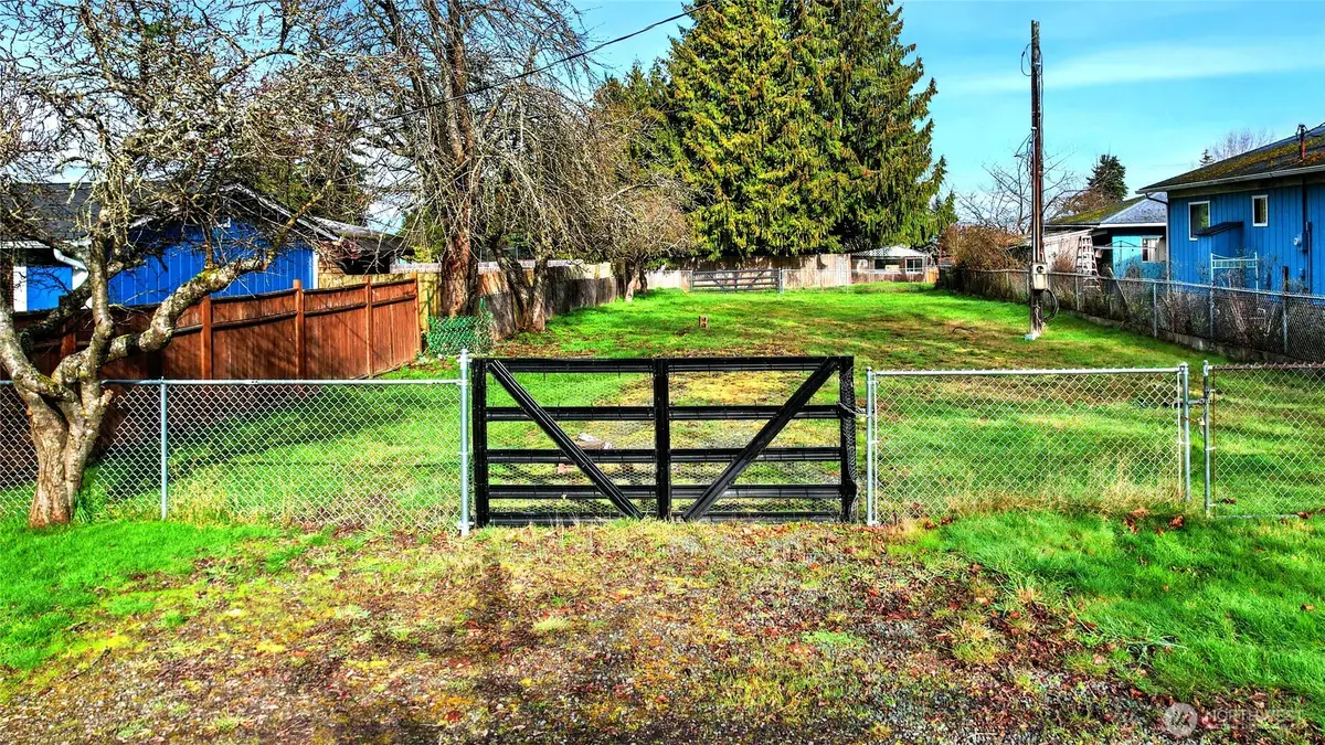 2117 E 5th Avenue #14, Port Angeles, WA 98362 - #1