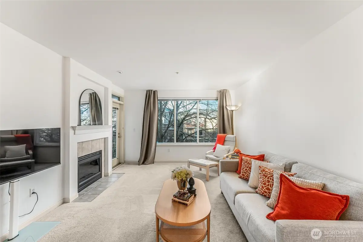 1525 NW 57th Street #302, Seattle, WA 98107 - #1