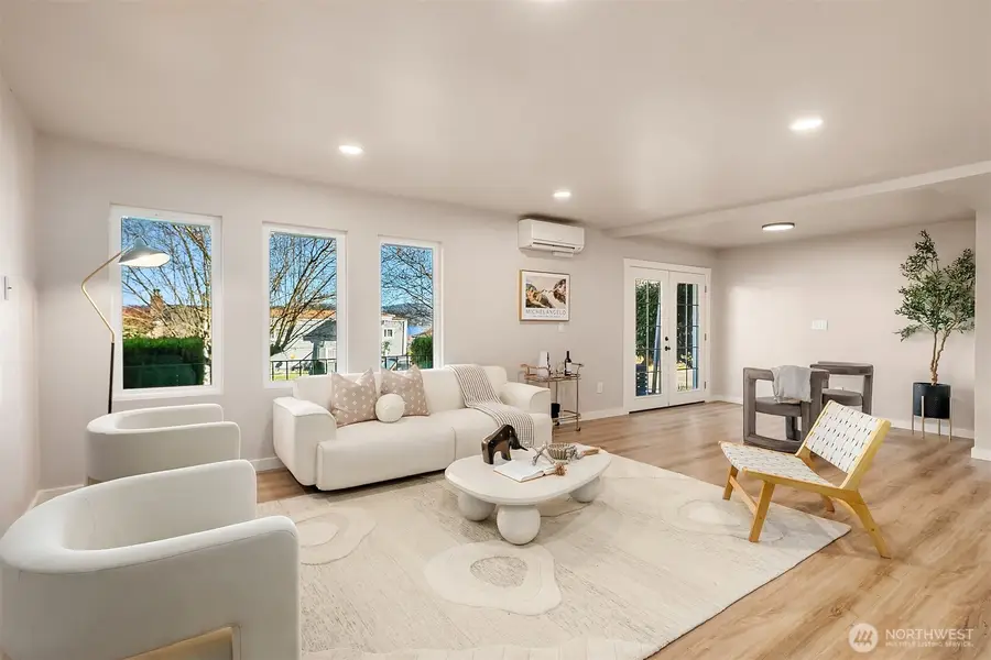 9277 Spear Place S, Seattle, WA 98118 - #2