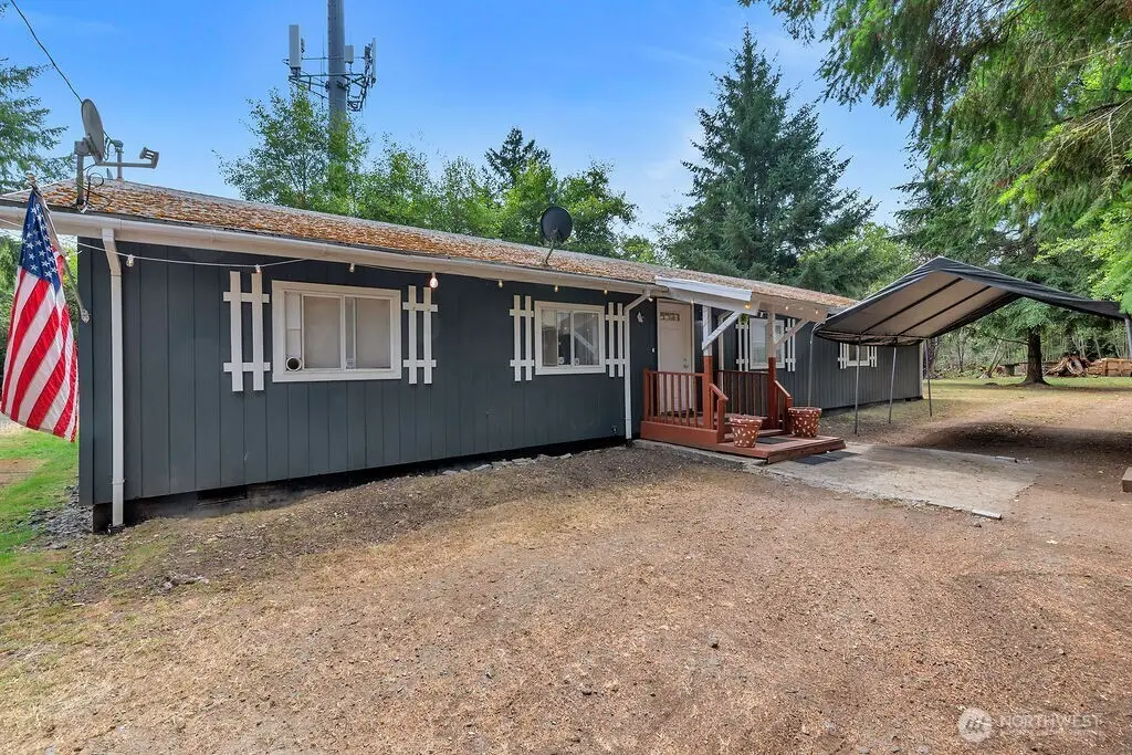 3303 E Harstine Island Road S, Shelton, WA 98584 - #1