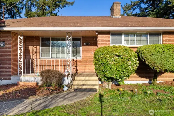 11122 Luther Avenue S, Seattle, WA 98178