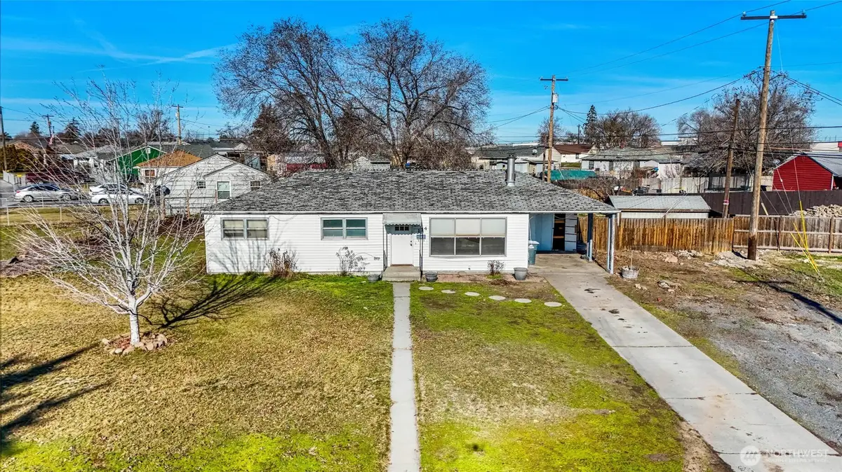 114 W Knolls Vista Drive, Moses Lake, WA 98837 - #1