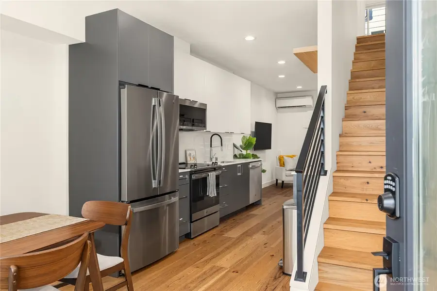 4515 Sunnyside Avenue N #B, Seattle, WA 98103 - #2