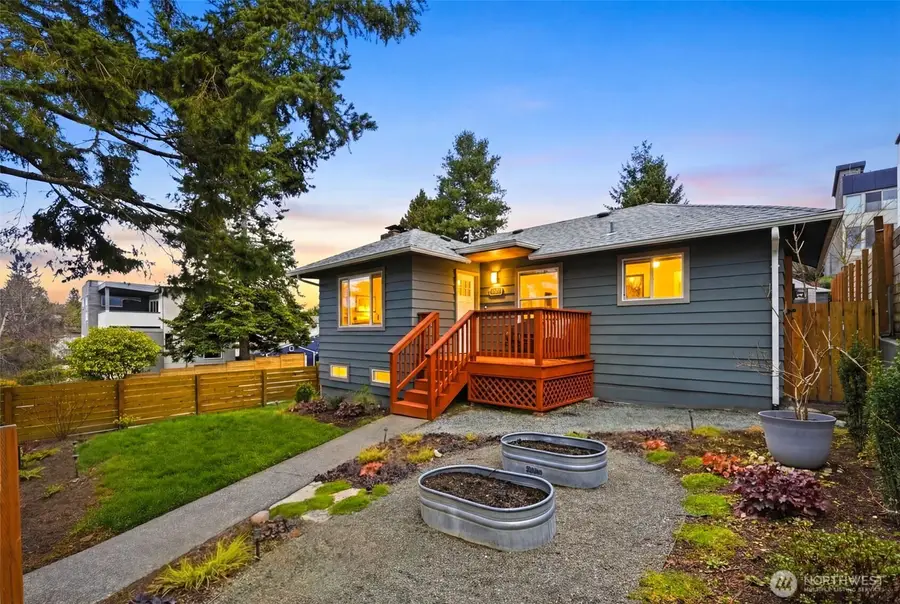 9402 36th Avenue Sw, Seattle, WA 98126 - #2