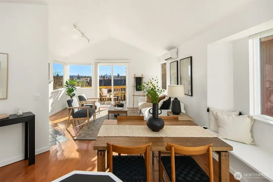 747 N 87th Street, Seattle, WA 98103 - #3