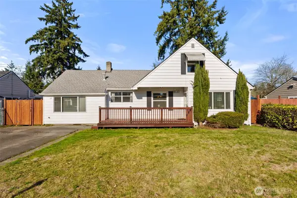 8725 121st Street Sw, Lakewood, WA 98498