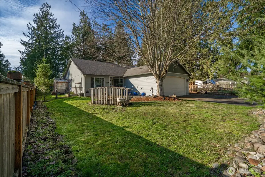5339 S Island Drive E, Bonney Lake, WA 98391 - #3