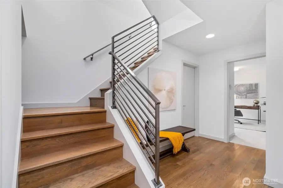 4459 Midvale Avenue N, Seattle, WA 98103 - #2