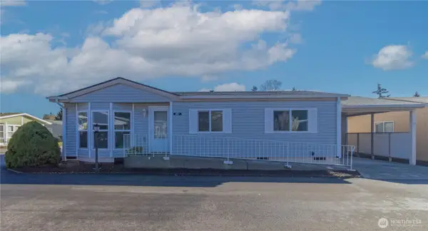 2611 S 288th St #38, Federal Way, WA 98003