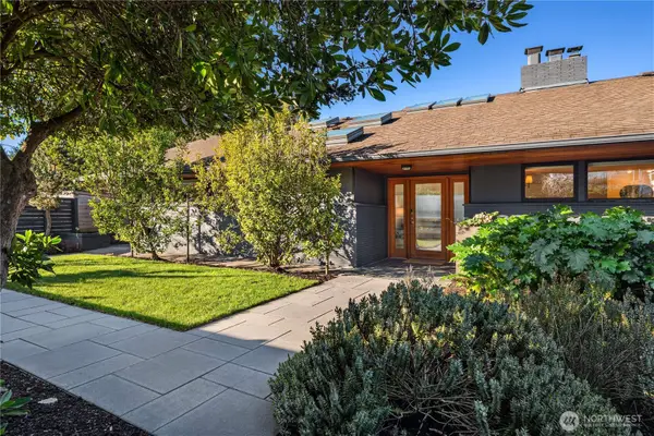 3350 58th Avenue Sw, Seattle, WA 98116