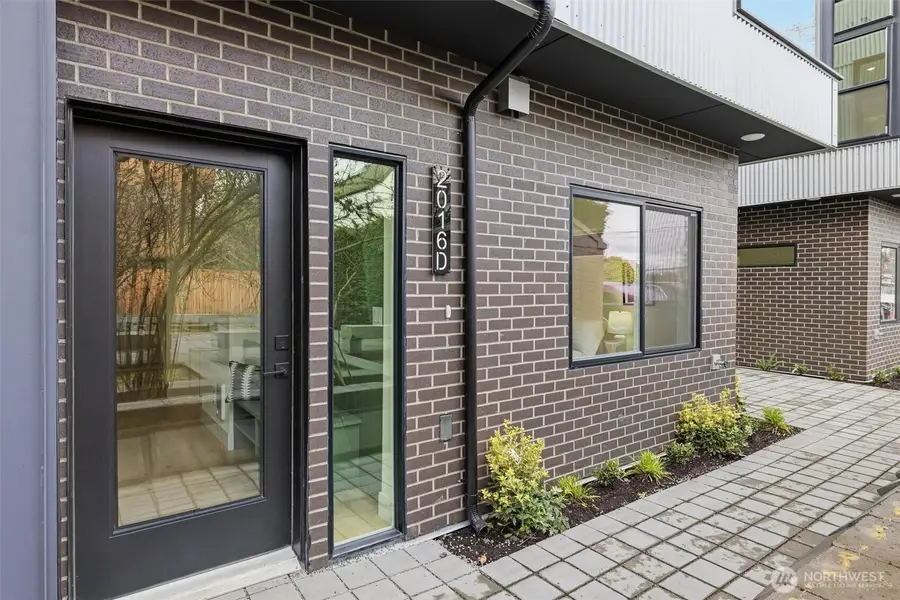 2016 Fairview Avenue E #D, Seattle, WA 98102 - #3