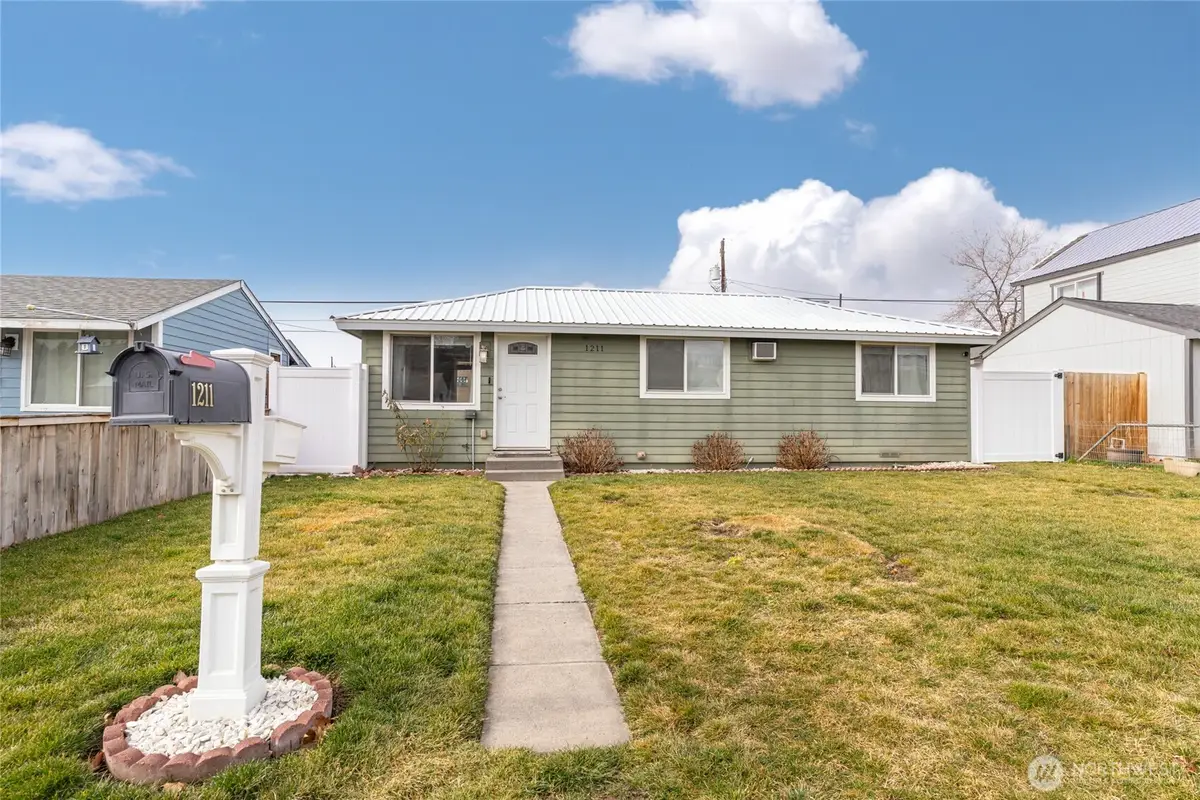 1211 Cottage Street Se, Ephrata, WA 98823 - #1