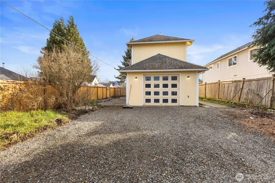 209 S Cedar Street, Buckley, WA 98321 - #2