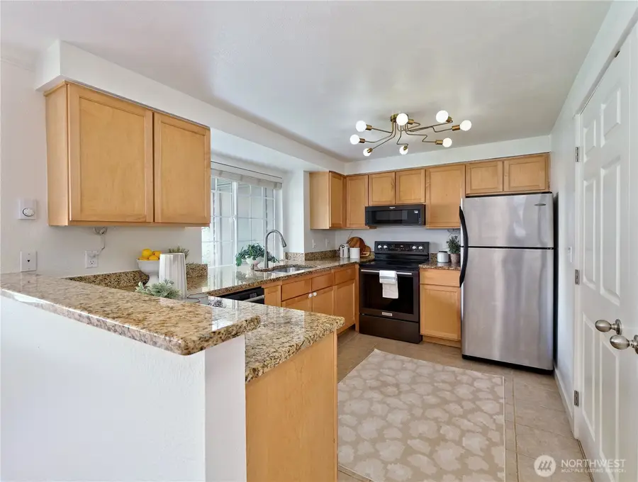 10016 NE 120th Lane #F-101, Kirkland, WA 98034 - #3