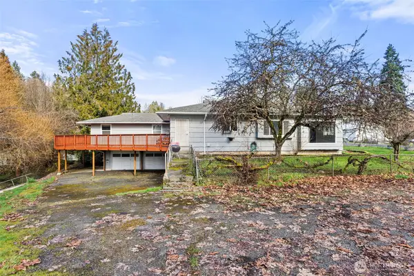 418 SW Canyon Loop, Winlock, WA 98596