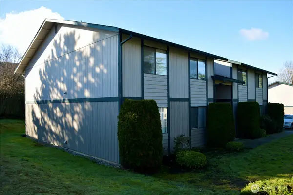 9920 132nd Street Ct E, Puyallup, WA 98373