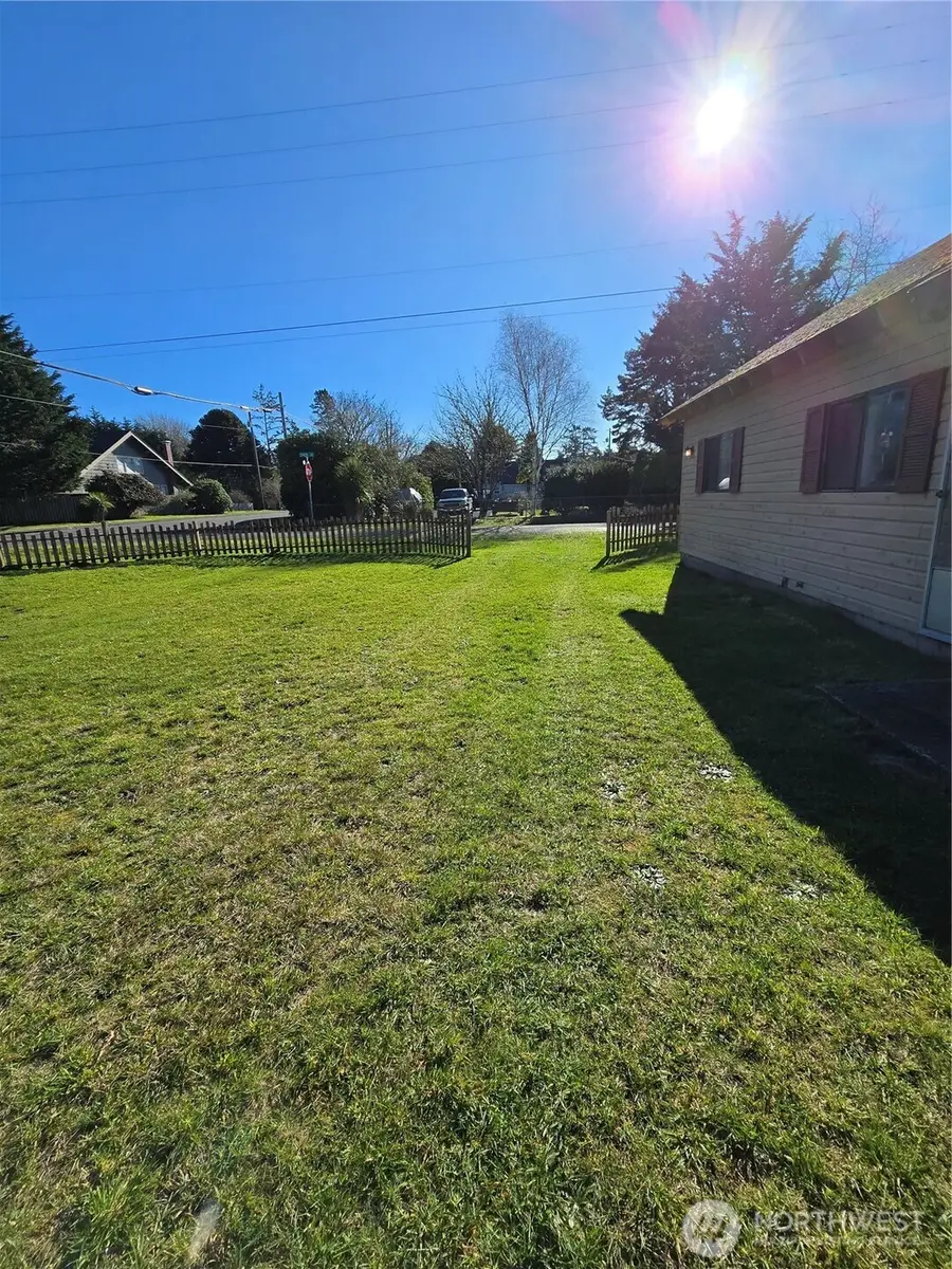 3403 Pacific Way, Seaview, WA 98644 - #3