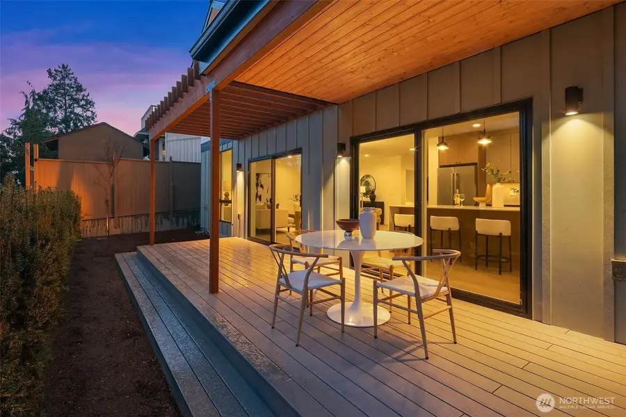 4410 Eastern Avenue Ne, Seattle, WA 98105 - #3