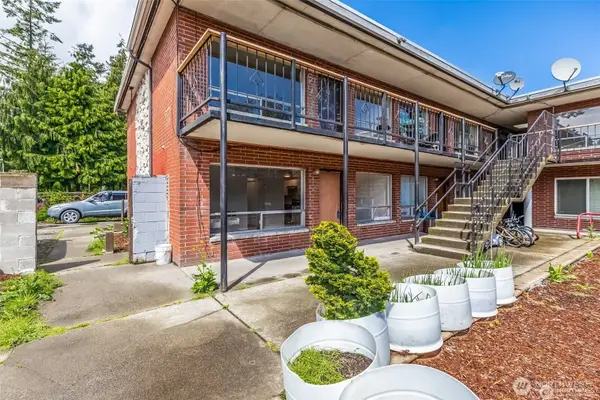 748 S Cloverdale Street #Unit 6, Seattle, WA 98108