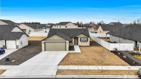 4226 W Wood Court, Moses Lake, WA 98837