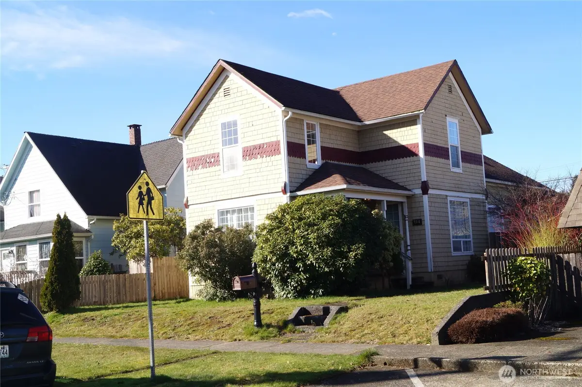 114 W 4th, Aberdeen, WA 98520 - #1