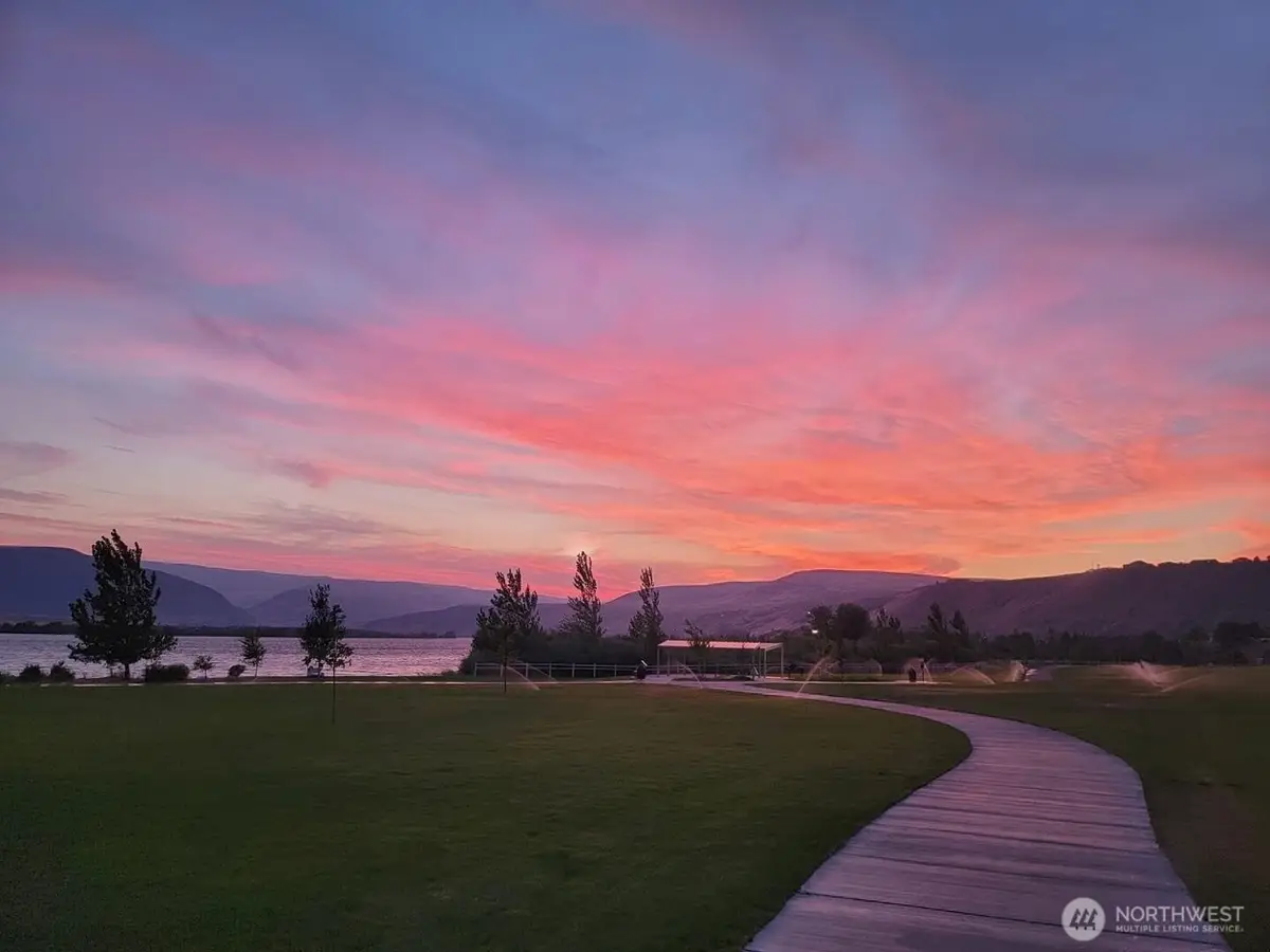 23325 Sunserra Loop Nw #A44, Crescent Bar, WA 98448 - #1