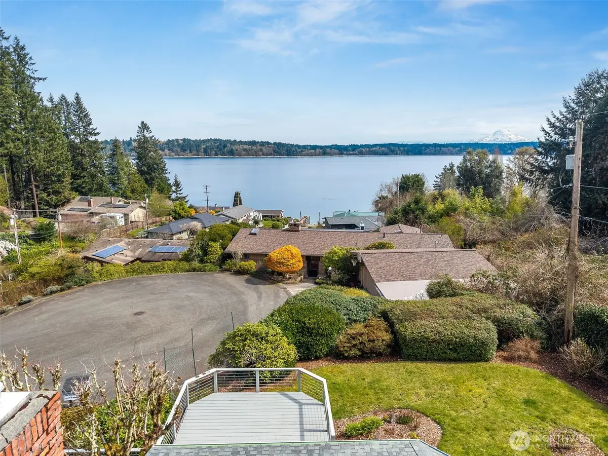 2121 Beverly Beach Drive Nw, Olympia, WA 98502 - #1