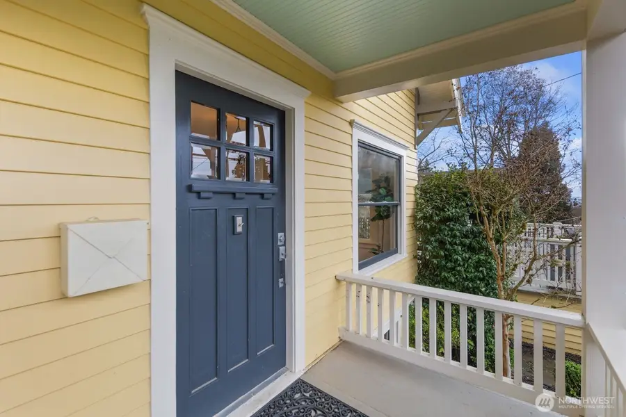 6032 31st Avenue Ne, Seattle, WA 98115 - #2