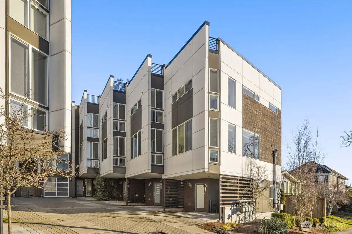 208 16th Avenue #A, Seattle, WA 98122 - #1