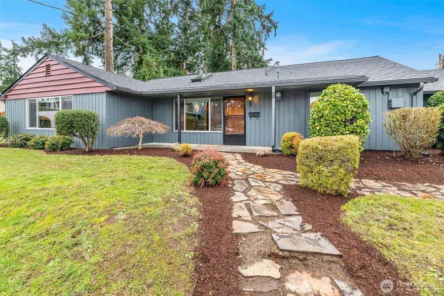 5703 230th Street Sw, Mountlake Terrace, WA 98043 - #3