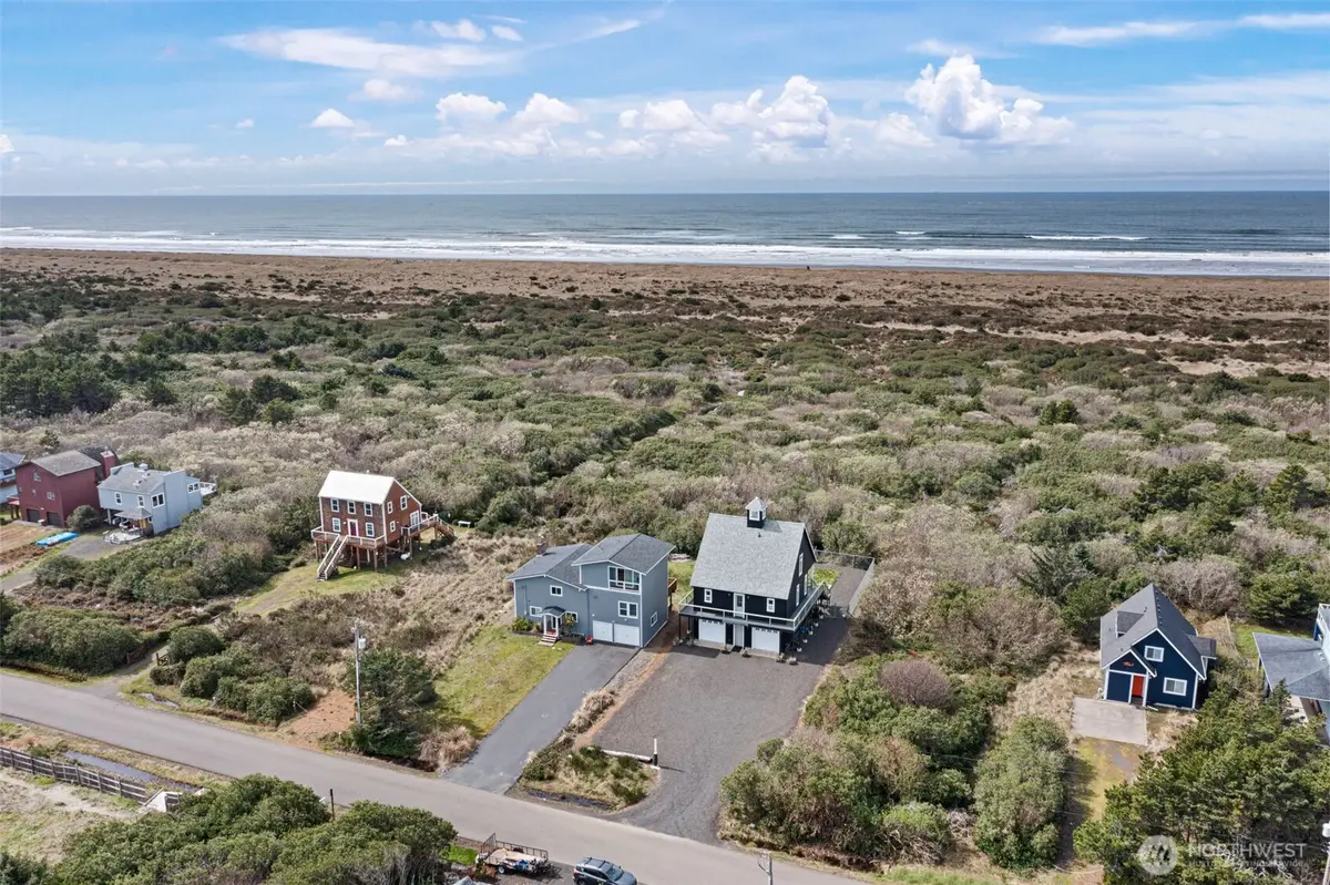 577 Sand Dune Avenue Sw, Ocean Shores, WA 98569 - #1