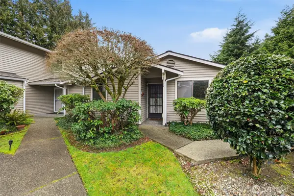 31730 49th Lane Sw #4-D, Federal Way, WA 98023