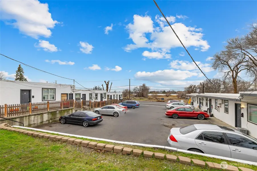 1029 S Division Street, Moses Lake, WA 98837 - #2