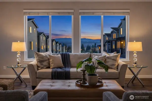 11815 82nd Place S, Seattle, WA 98178