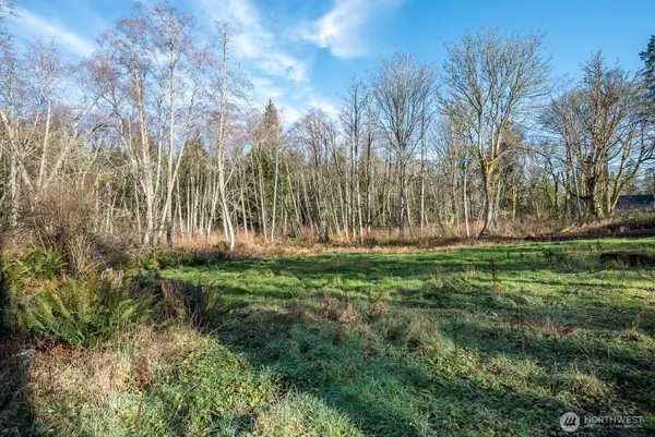 105 N Sunrise Boulevard, Camano Island, WA 98282