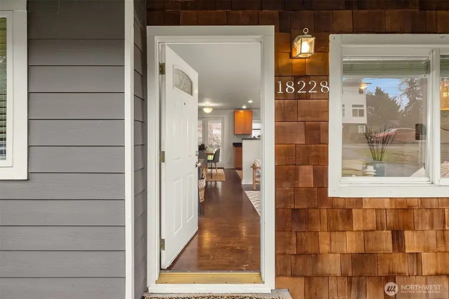 18228 11th Avenue Ne, Shoreline, WA 98155 - #2