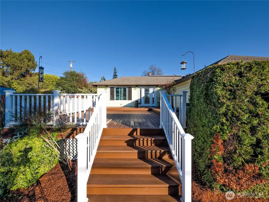 805 S 223rd Street, Des Moines, WA 98198 - #3