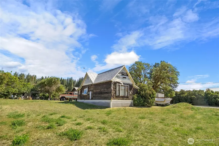 1105 E Third Street, Cle Elum, WA 98922 - #2