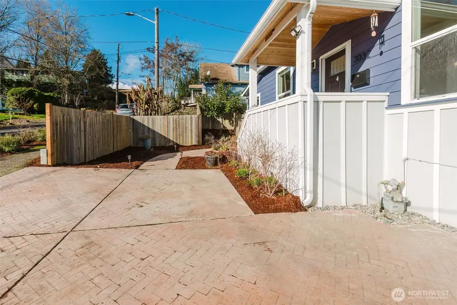 3032 S Dawson Street, Seattle, WA 98108 - #2