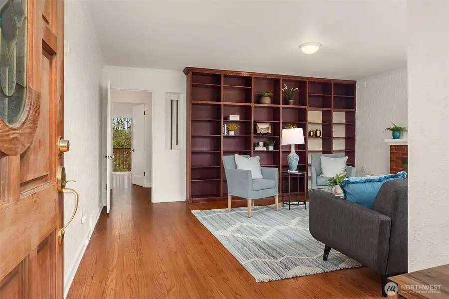 4625 48th Avenue S, Seattle, WA 98118 - #2