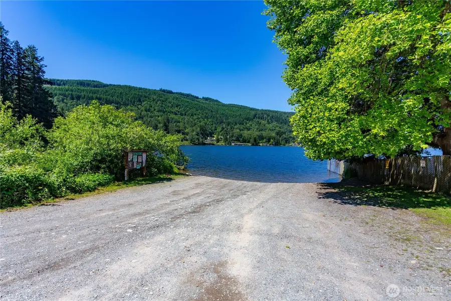 22989 Lake Mcmurray Lane #18, Mount Vernon, WA 98274 - #2