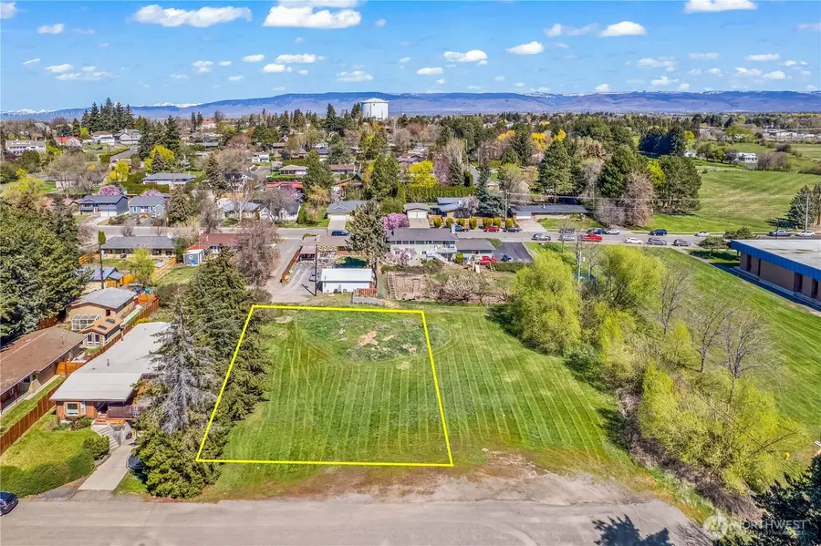 1 E 2nd Avenue, Ellensburg, WA 98926 - #3