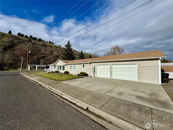 301 E Touchet Street, Dayton, WA 99328