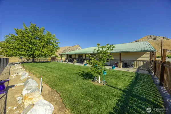 1813 Howard Flats Road, Chelan, WA 98816
