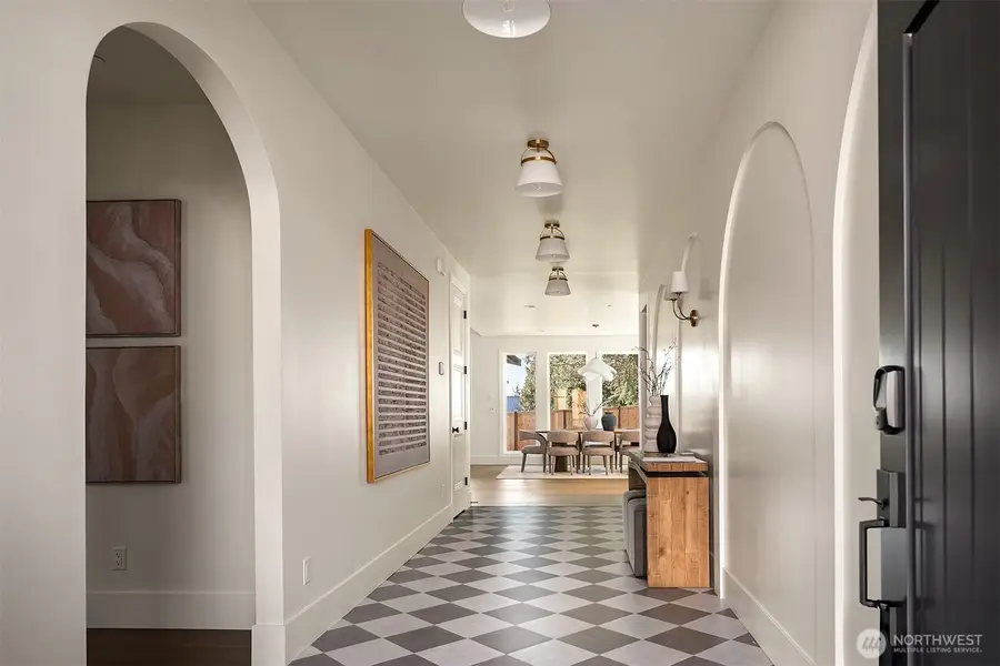 5117 107th Lane Ne, Kirkland, WA 98033 - #3